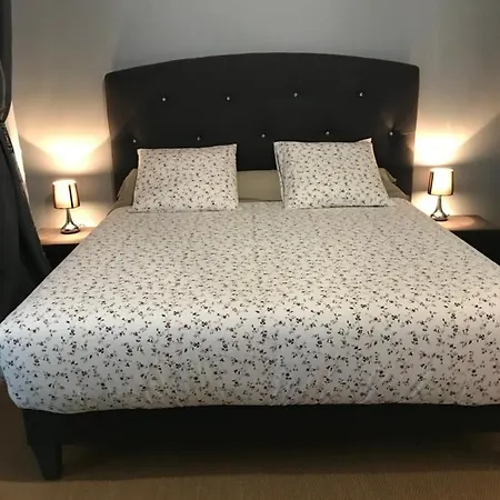 Le Cheval Bleu Apartment *